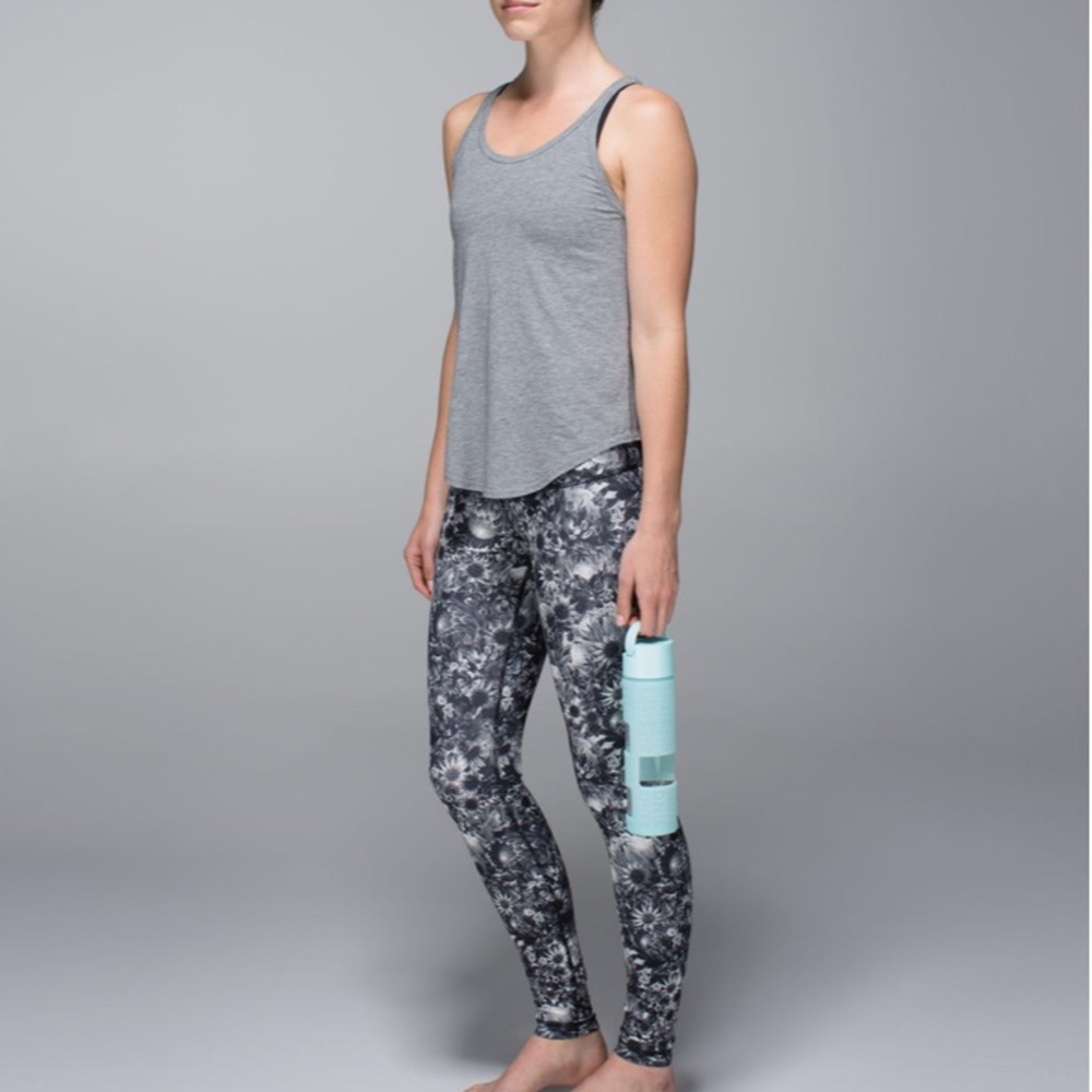 - Lululemon Leggings